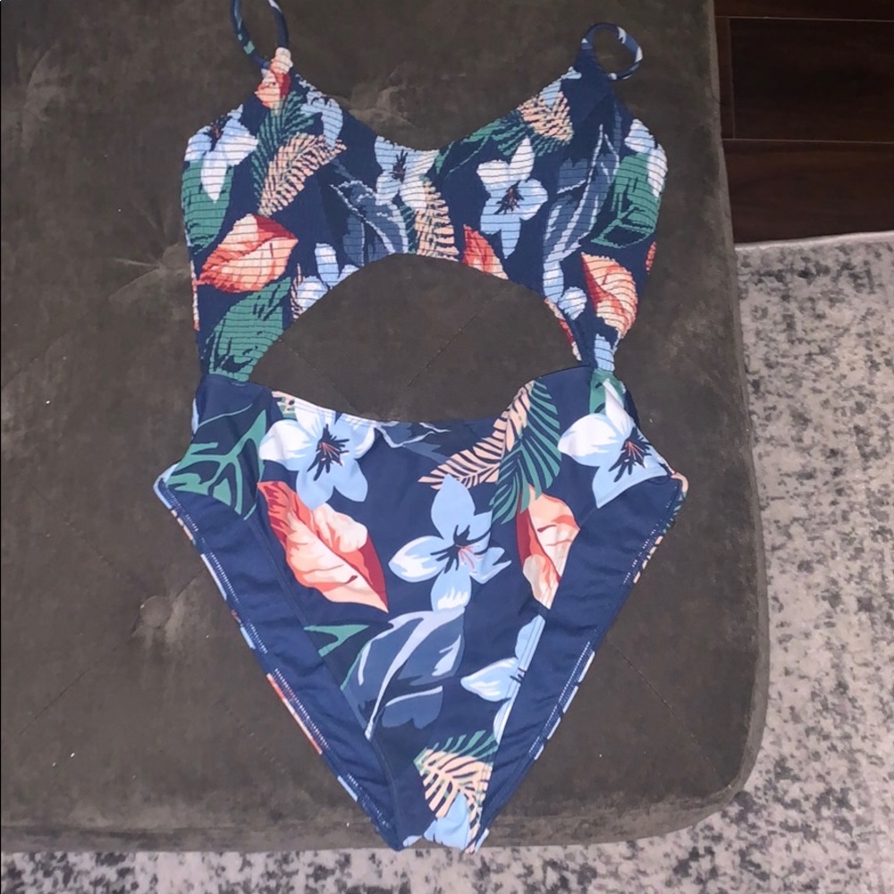 Hollister One Piece Bathing Suit